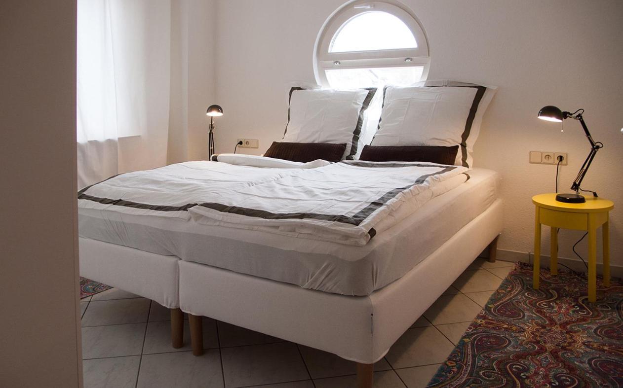 Gemuetliche Wohnung Mit Sonniger Terrasse Bietigheim-Bissingen Ngoại thất bức ảnh